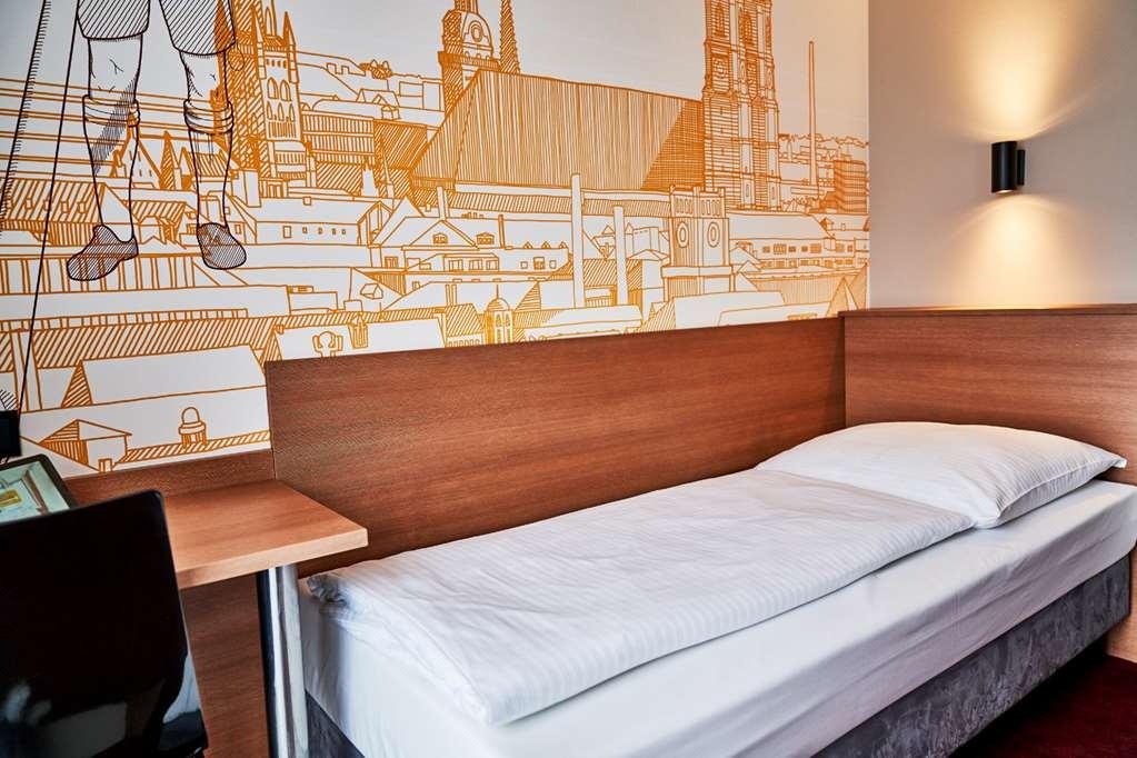Mcdreams Hotel Ingolstadt Room photo